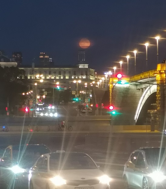 К спискам известных магов Москвы нужно подходить критически К спискам известных магов Москвы нужно подходить критически